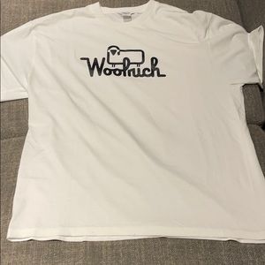 Woolrich men’s M white logo T-shirt